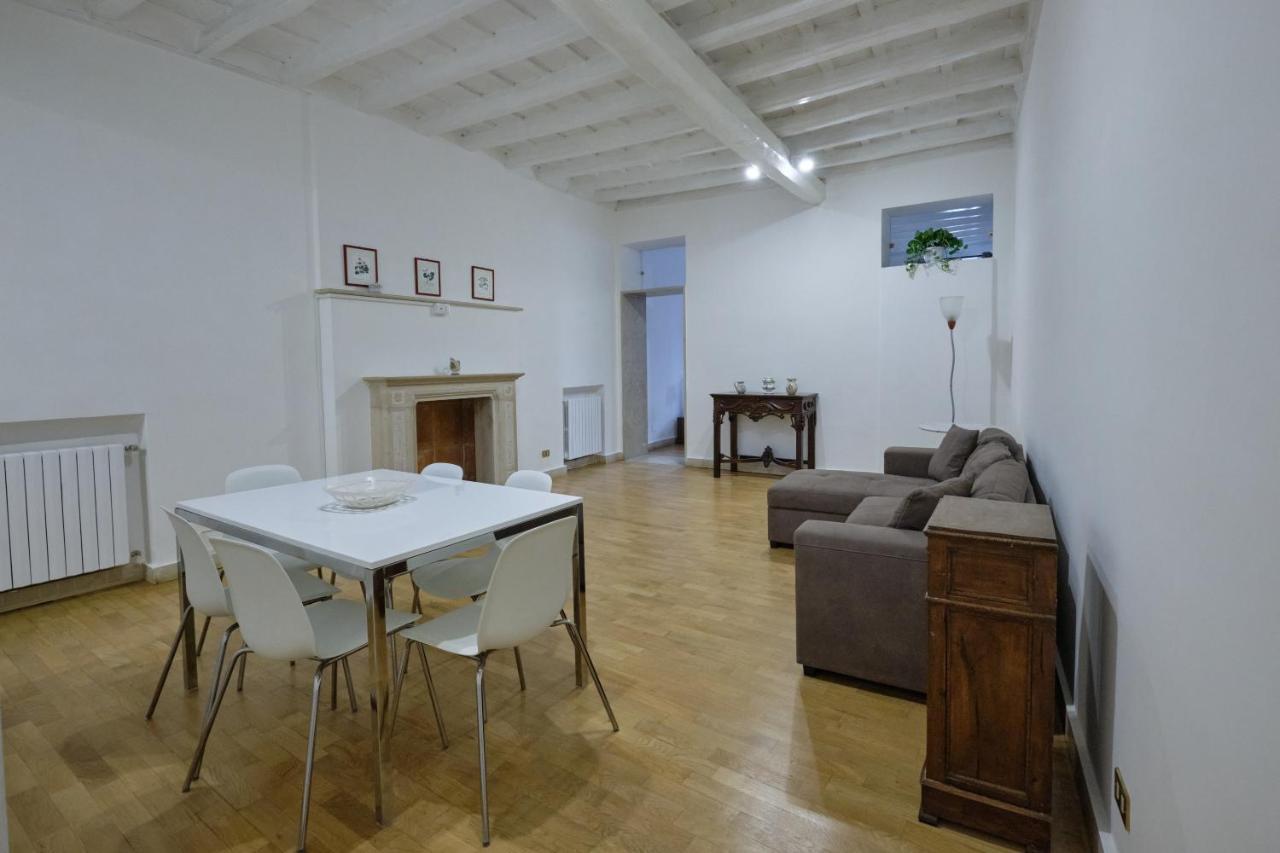 Domus Pastini Apartment Rome Bagian luar foto