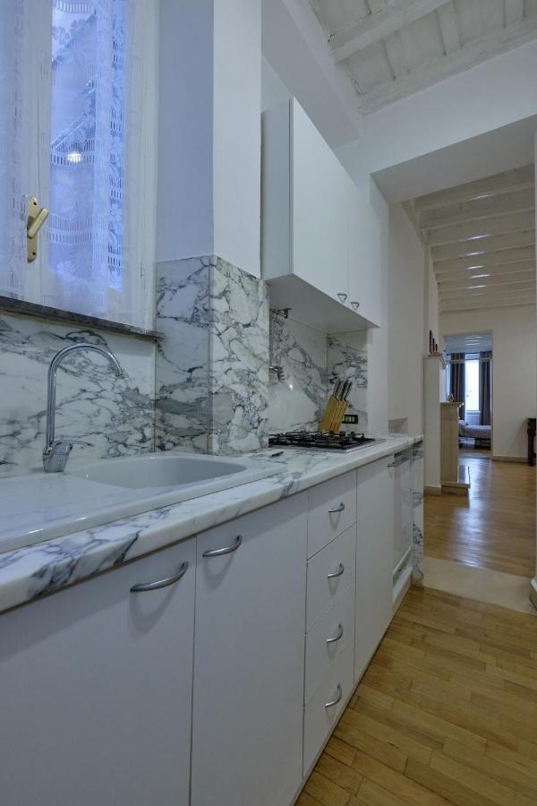Domus Pastini Apartment Rome Bagian luar foto
